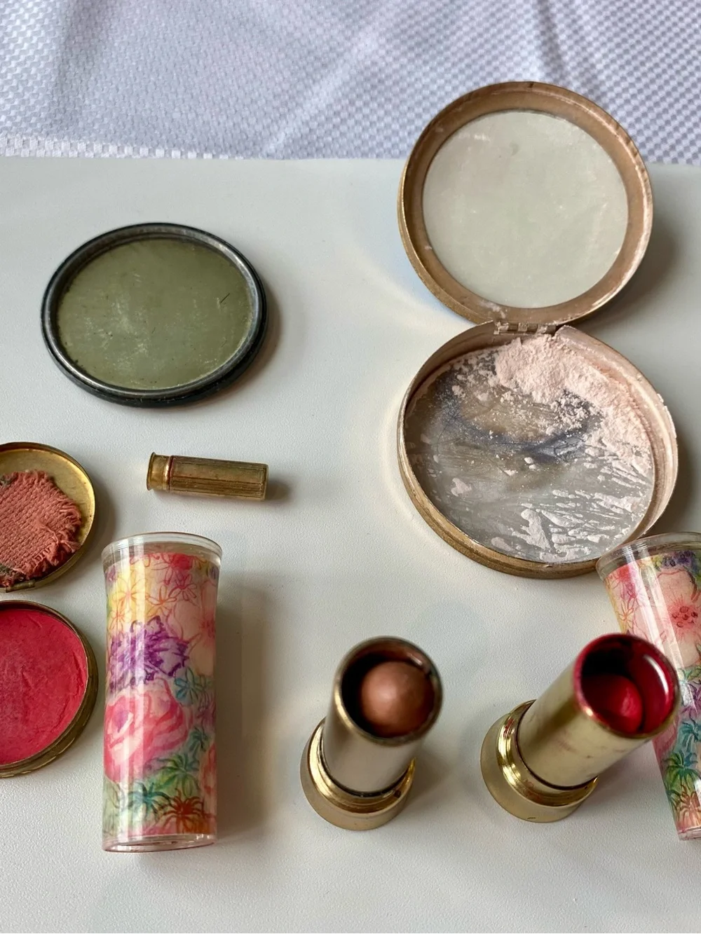 Vintage Floral Lipstick Tubes with Ponds Compact